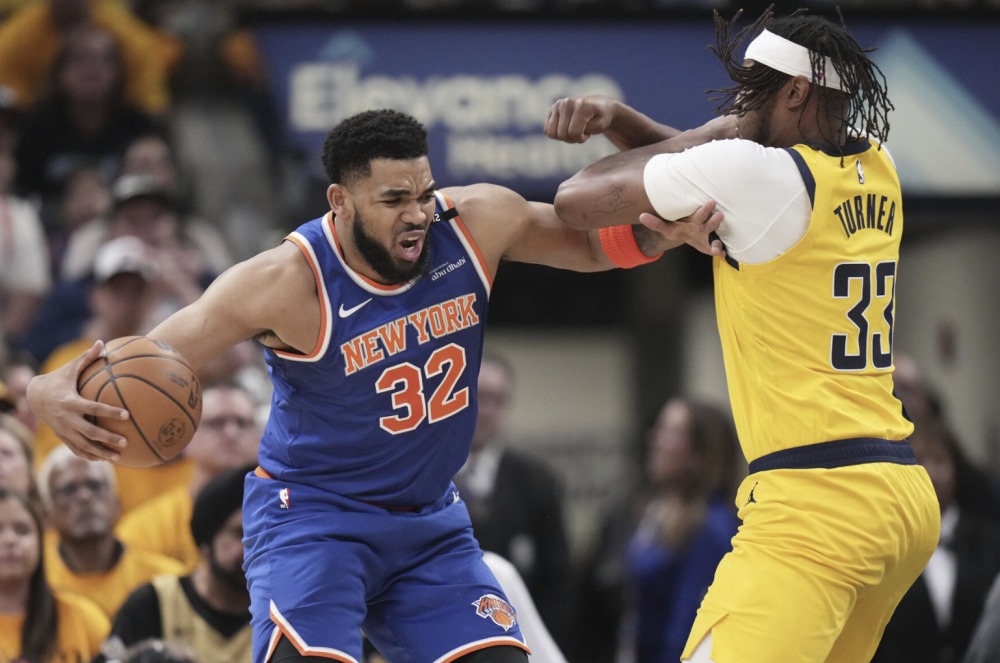 MK体育-包含加时末段突围战来临，纽约尼克斯围绕足总杯队长鼓劲，底气十足，临场指挥获称赞的词条